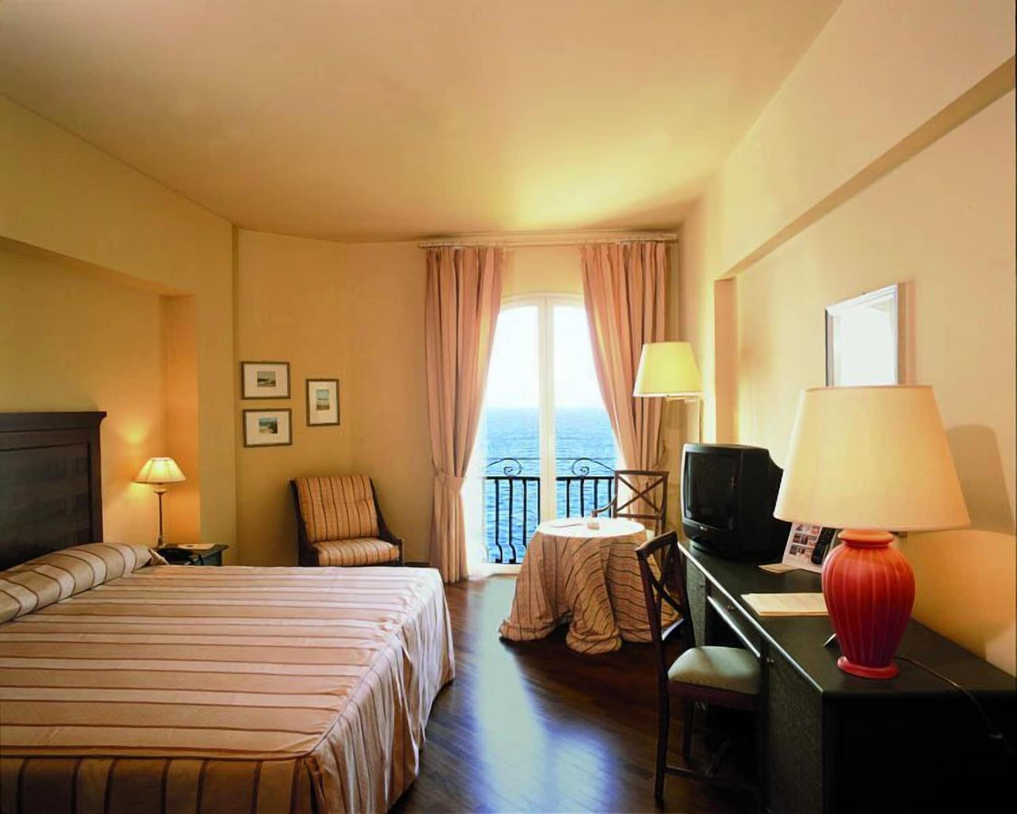 Grand Hotel Baia Verde Cannizzaro Dış mekan fotoğraf